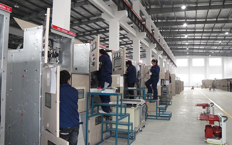 Alat suis voltan rendah adalah bahagian penting dalam industri perkilangan penghantaran dan transformasi kuasa Alat suis voltan rendah adalah bahagian penting dalam industri perkilangan penghantaran dan transformasi kuasa